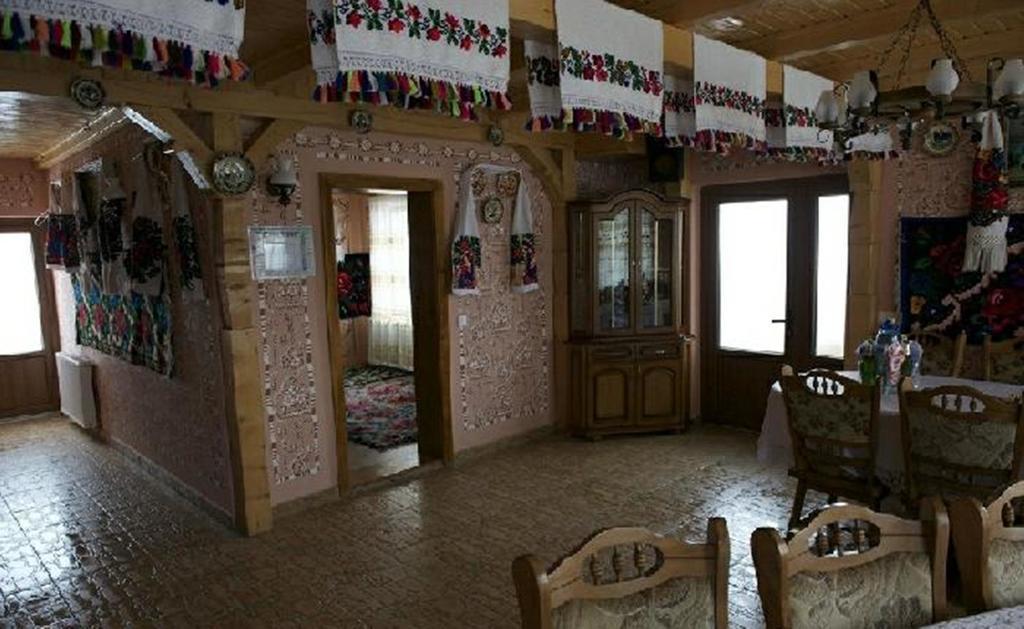 Pensiunea Valea Branzei Nanesti Buitenkant foto
